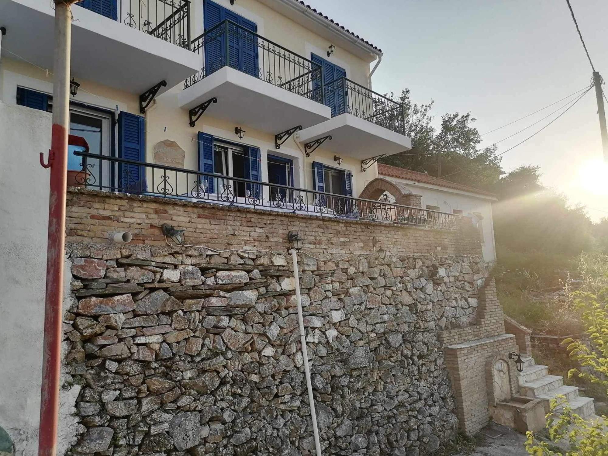 Отель Grammatikis House Vourliotes Экстерьер фото